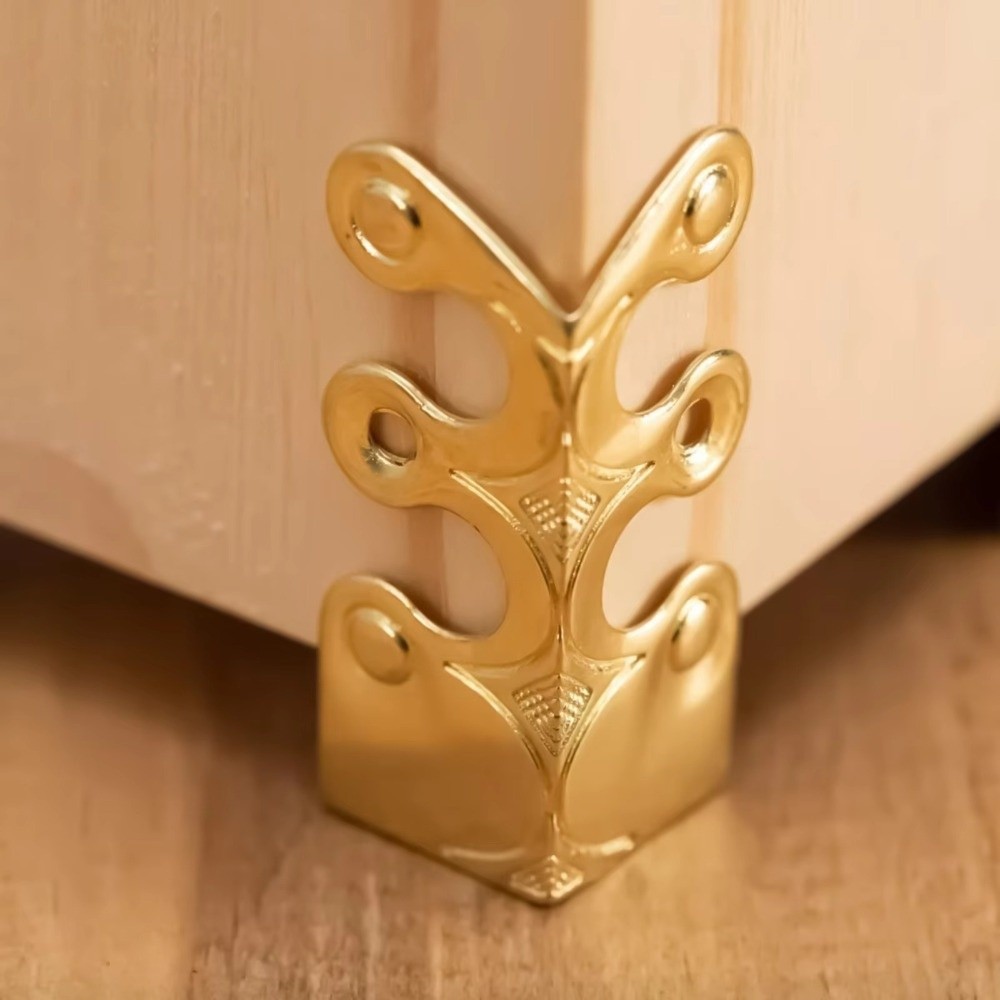 Ретро-защитные уголки для мебе – обзор и цена Furniture Hardware Brass
